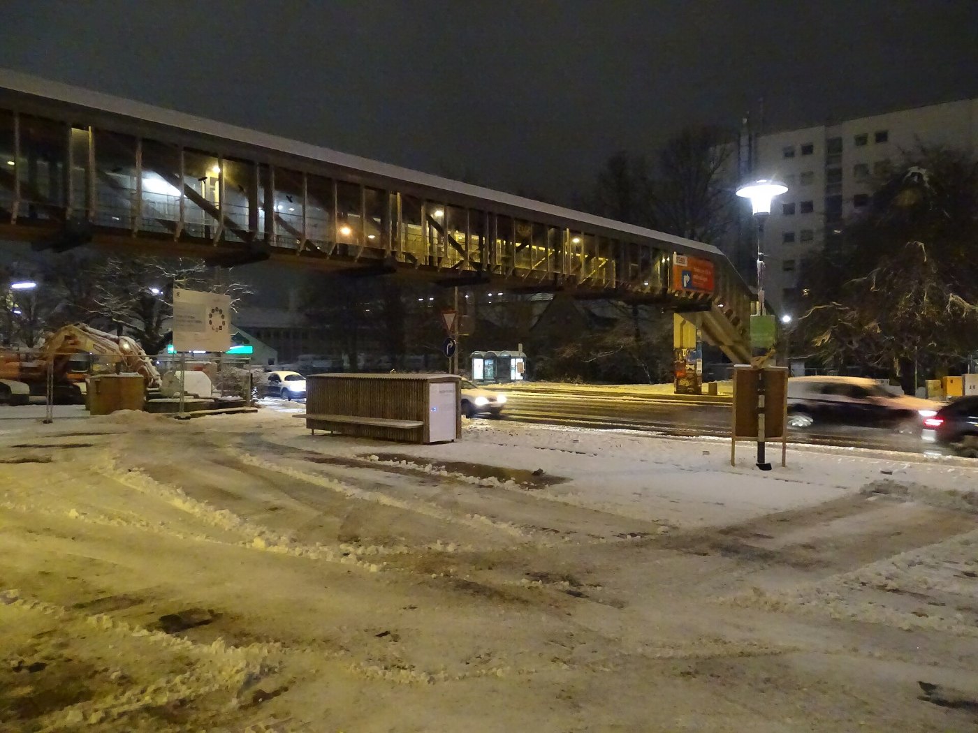 Bahnhof Sindelfingen at night 03