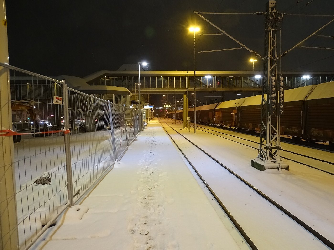 Bahnhof Sindelfingen at night 06