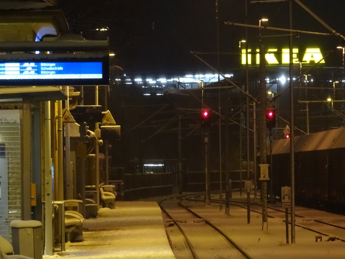 Bahnhof Sindelfingen at night 08