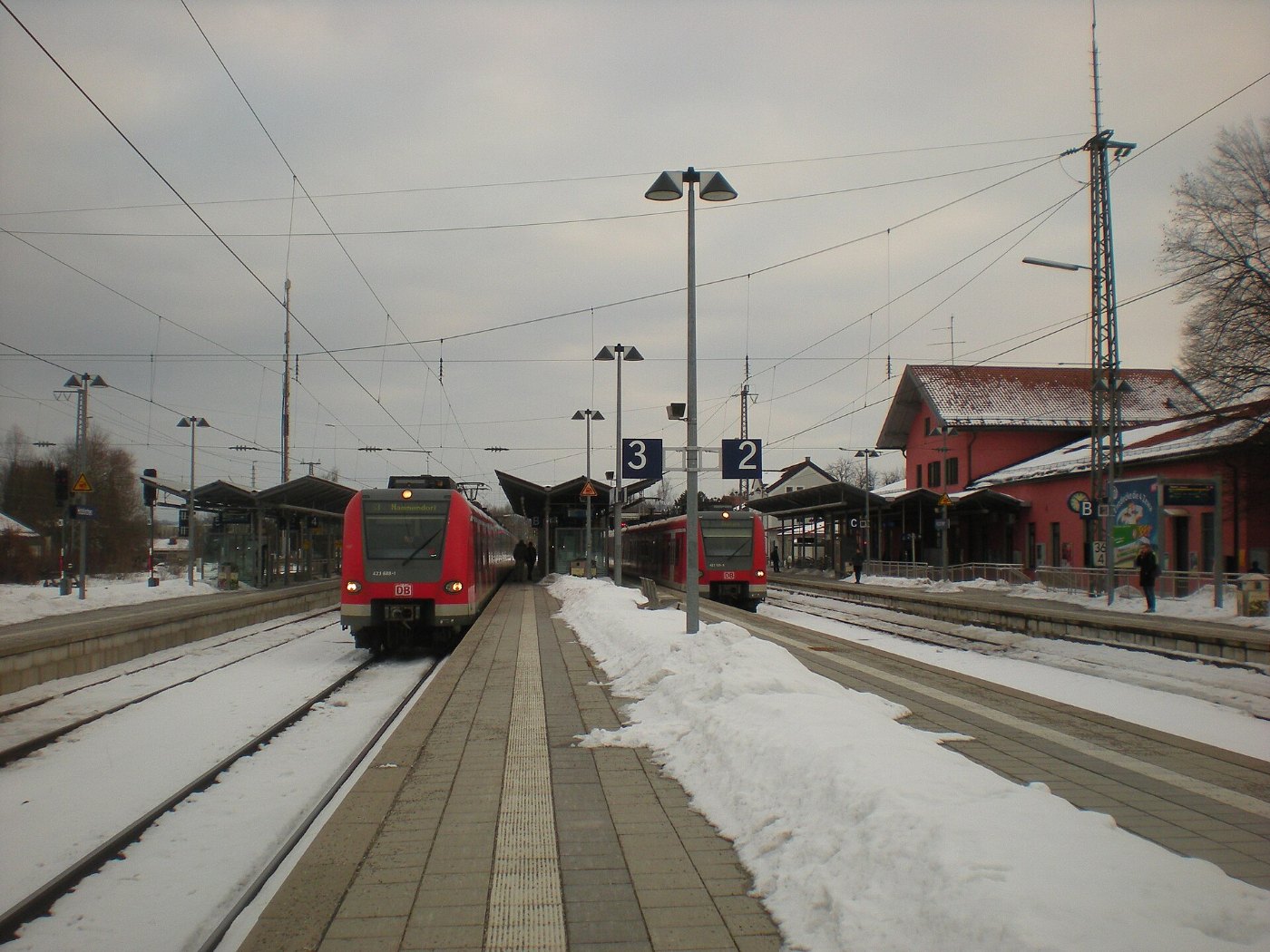 Bahnhof Holzkirchen Bahnsteige