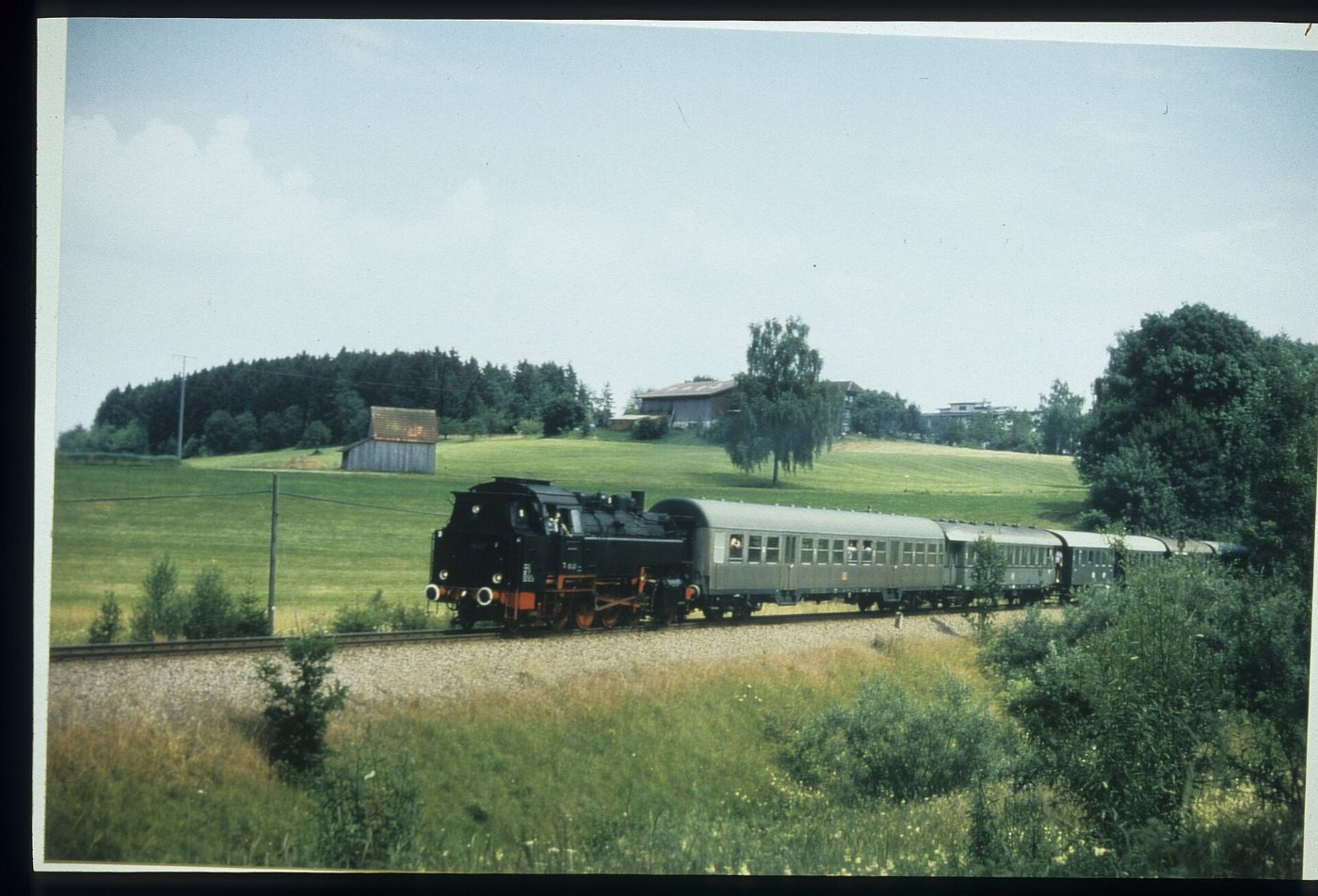 64 289 vor Loßburg Rodt aus Ri. Schiltach kommend in km 36+ LABW Staatsa