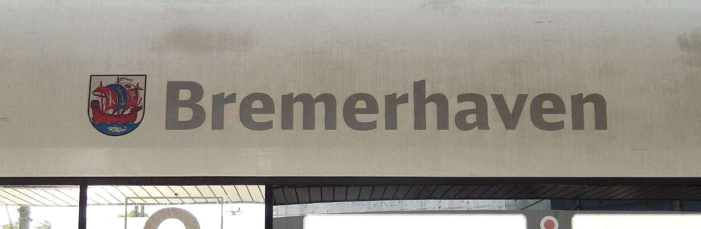 Mannheimer Hauptbahnhof auf Bahnsteig zu Gleis 2 ICE 401 078 1 (Tz 78) B