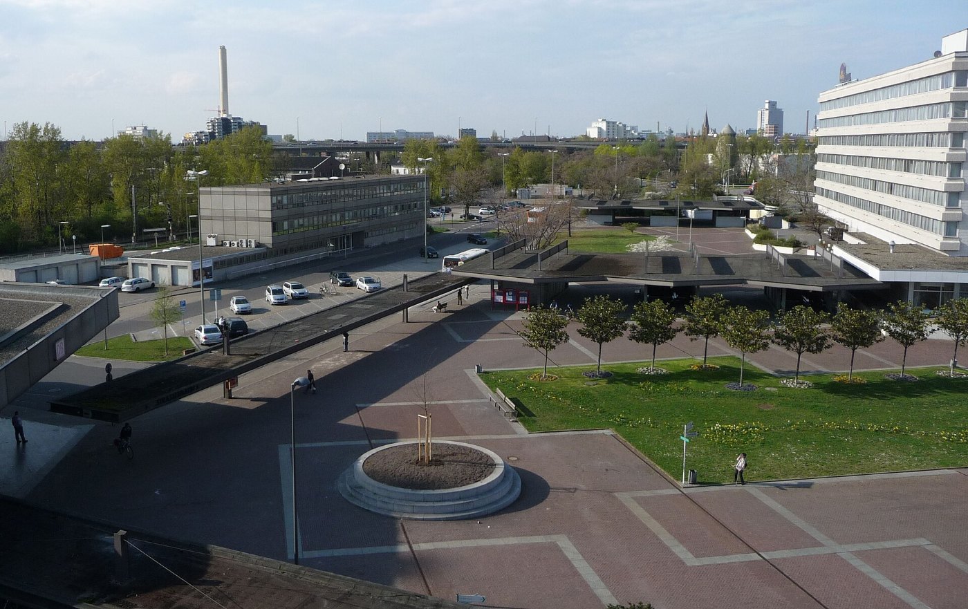 Bahnhofsvorplatz Ludwigshafen 01