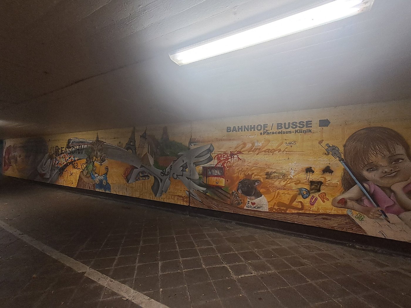 Graffiti neben Karlsruhe Durlach Bahnhof