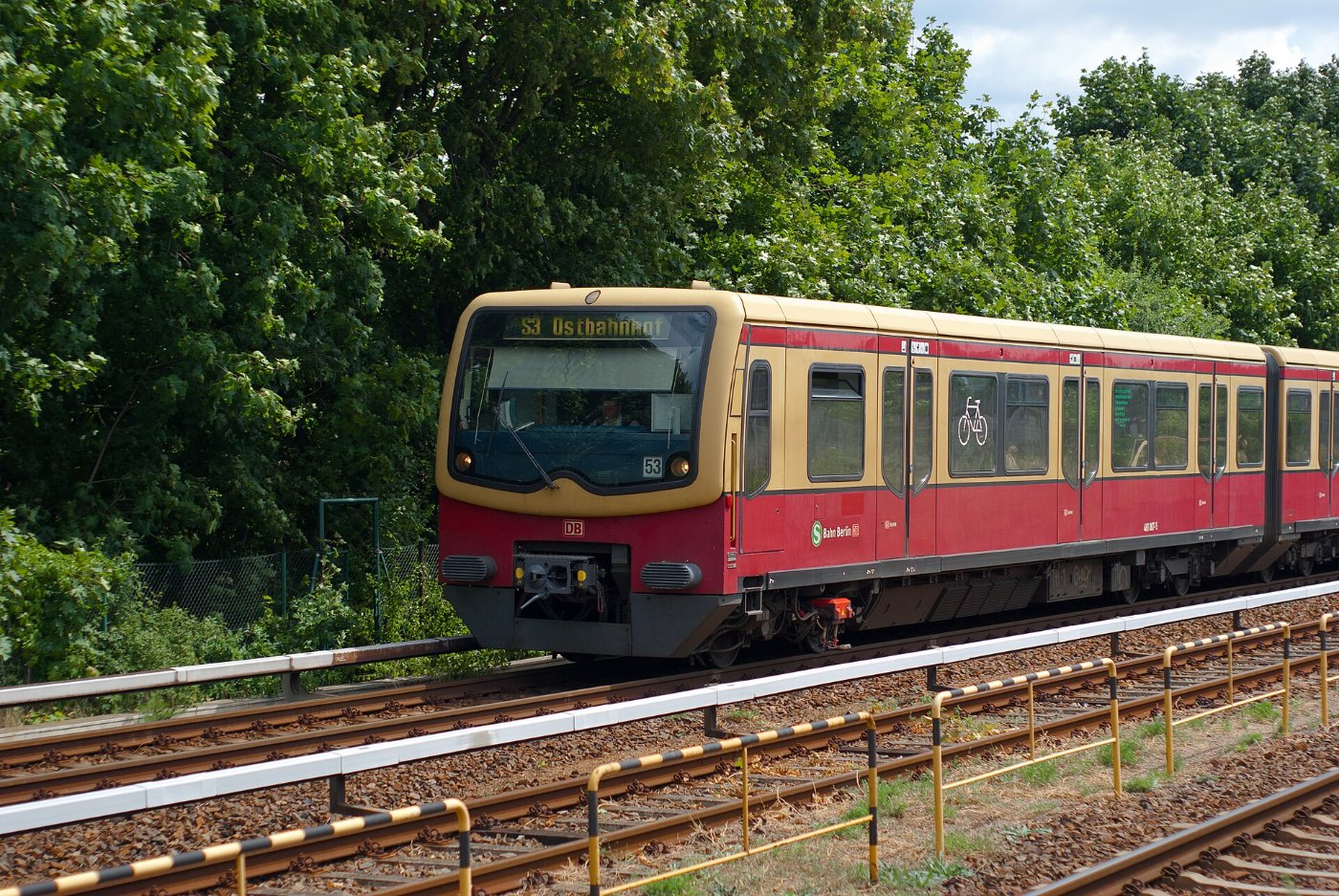 S3 am Bahnhof Karlshorst ()