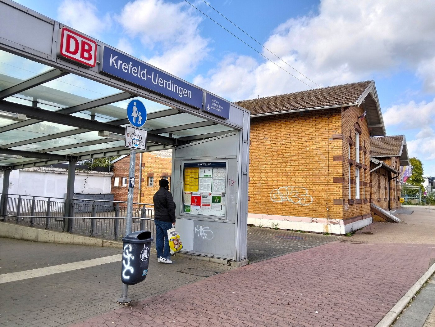 Krefeld Uerdingen station