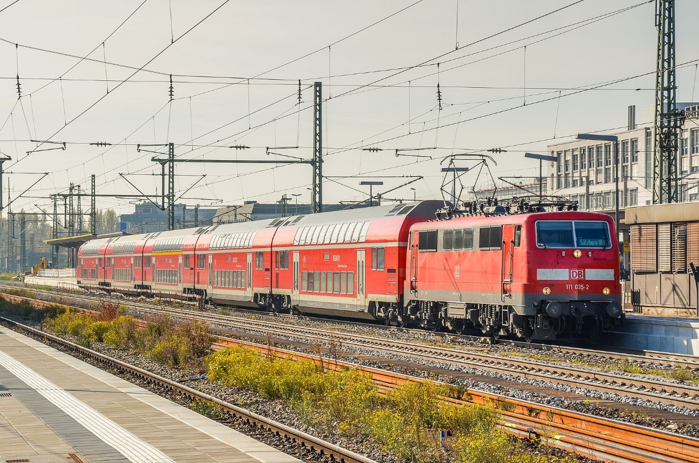 Baureihe 111 der DB Regio in München Ost
