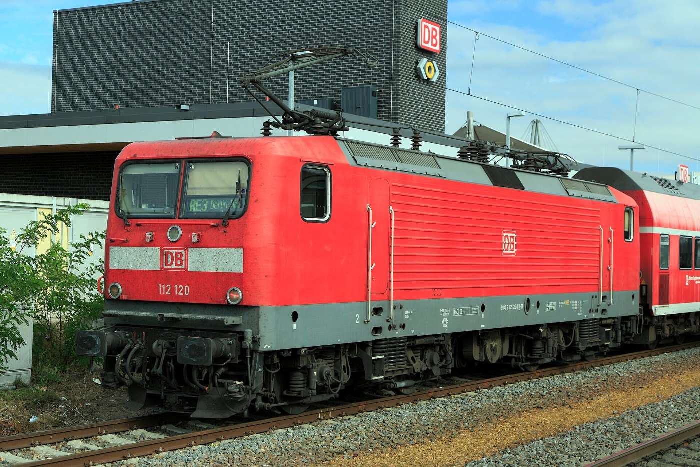 Baureihe 112 im Bahnhof Lutherstadt Wittenberg