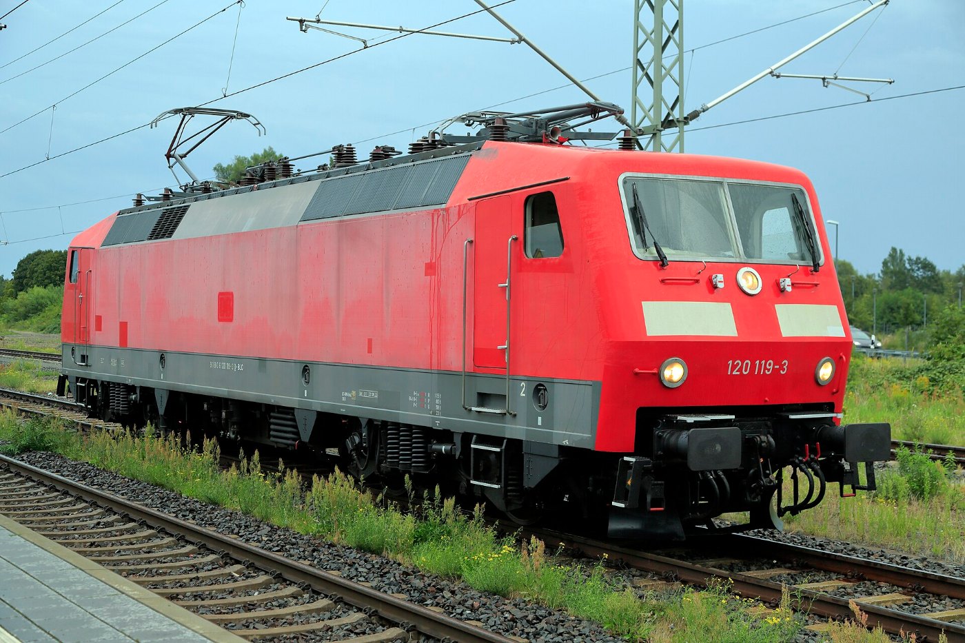 Baureihe 120 im Bahnhof Lutherstadt Wittenberg