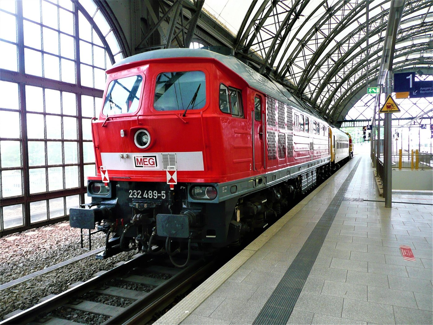 Baureihe 232 im Dresdner Hauptbahnhof