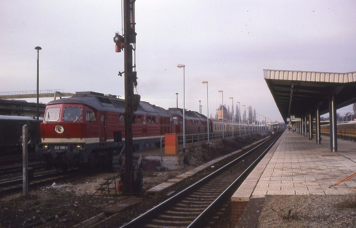Zwei Loks der Baureihe 232 in Potsdam