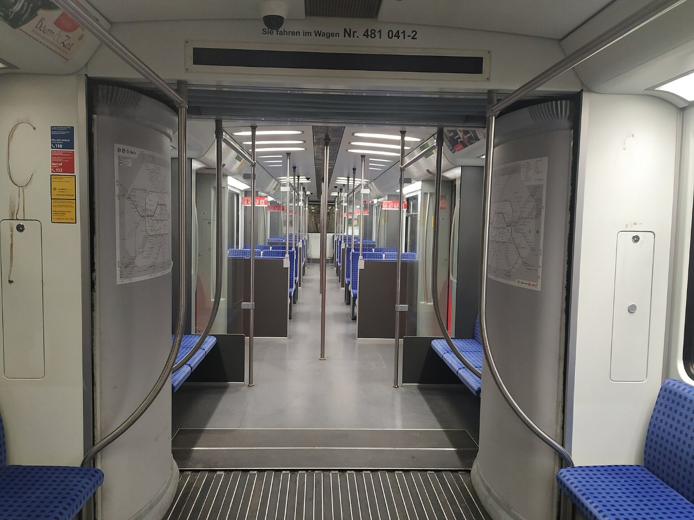 Innenansicht Berlin S Bahn 481