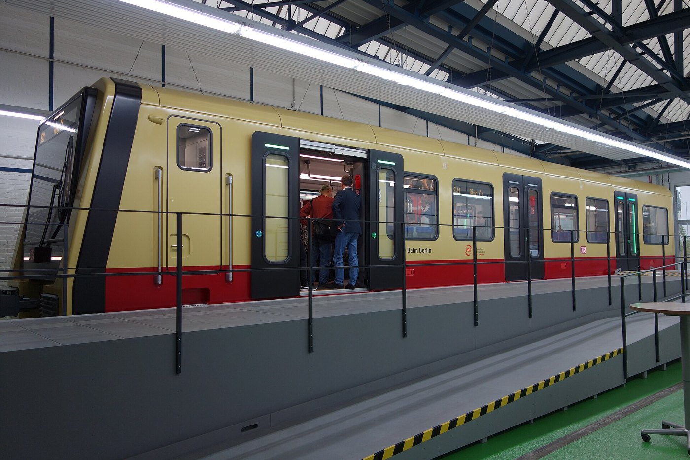 S Bahn Berlin Baureihe 483, Mock up (1)