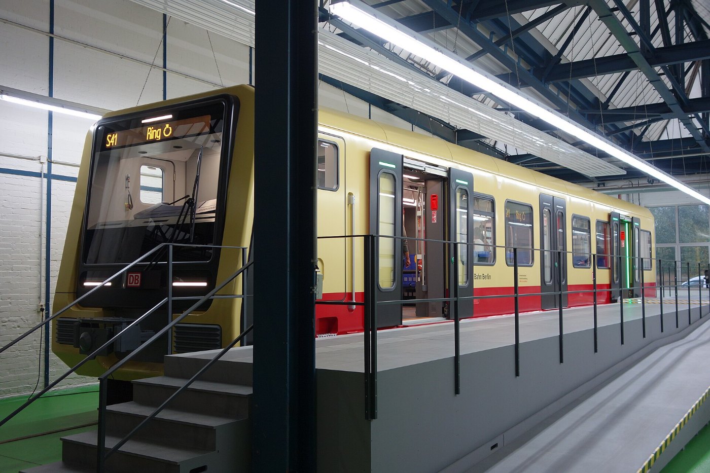 S Bahn Berlin Baureihe 483, Mock up (4)