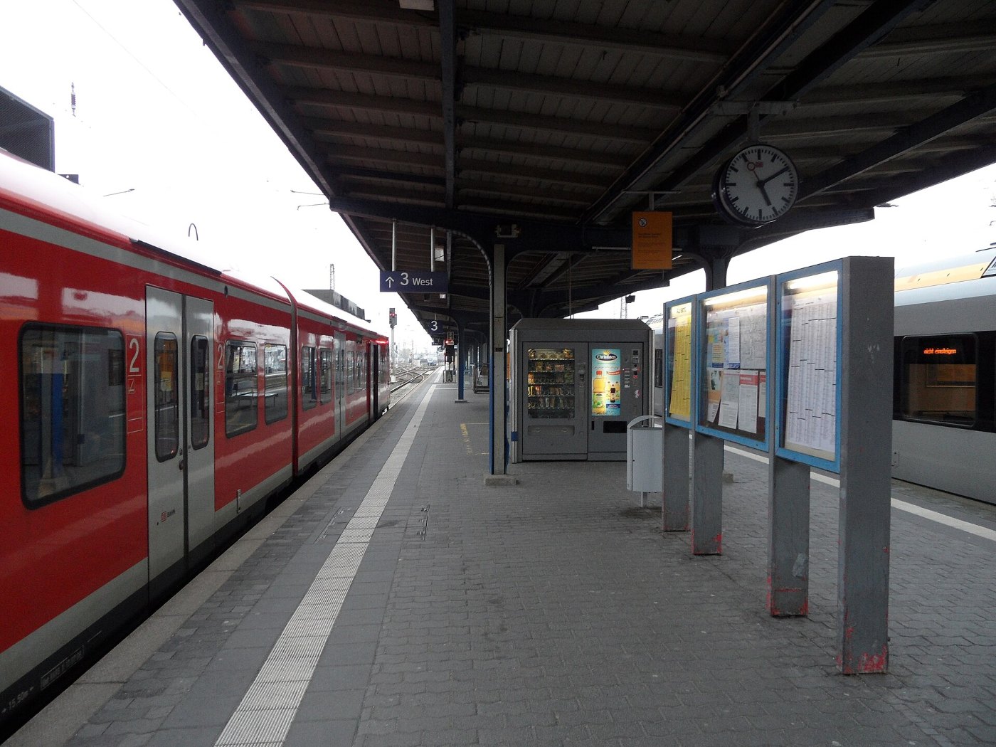 Paderborn Hauptbahnhof ()