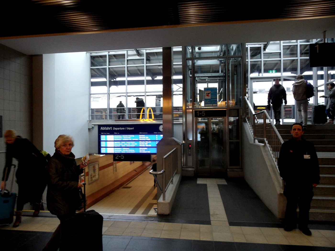 Paderborn Hauptbahnhof ()