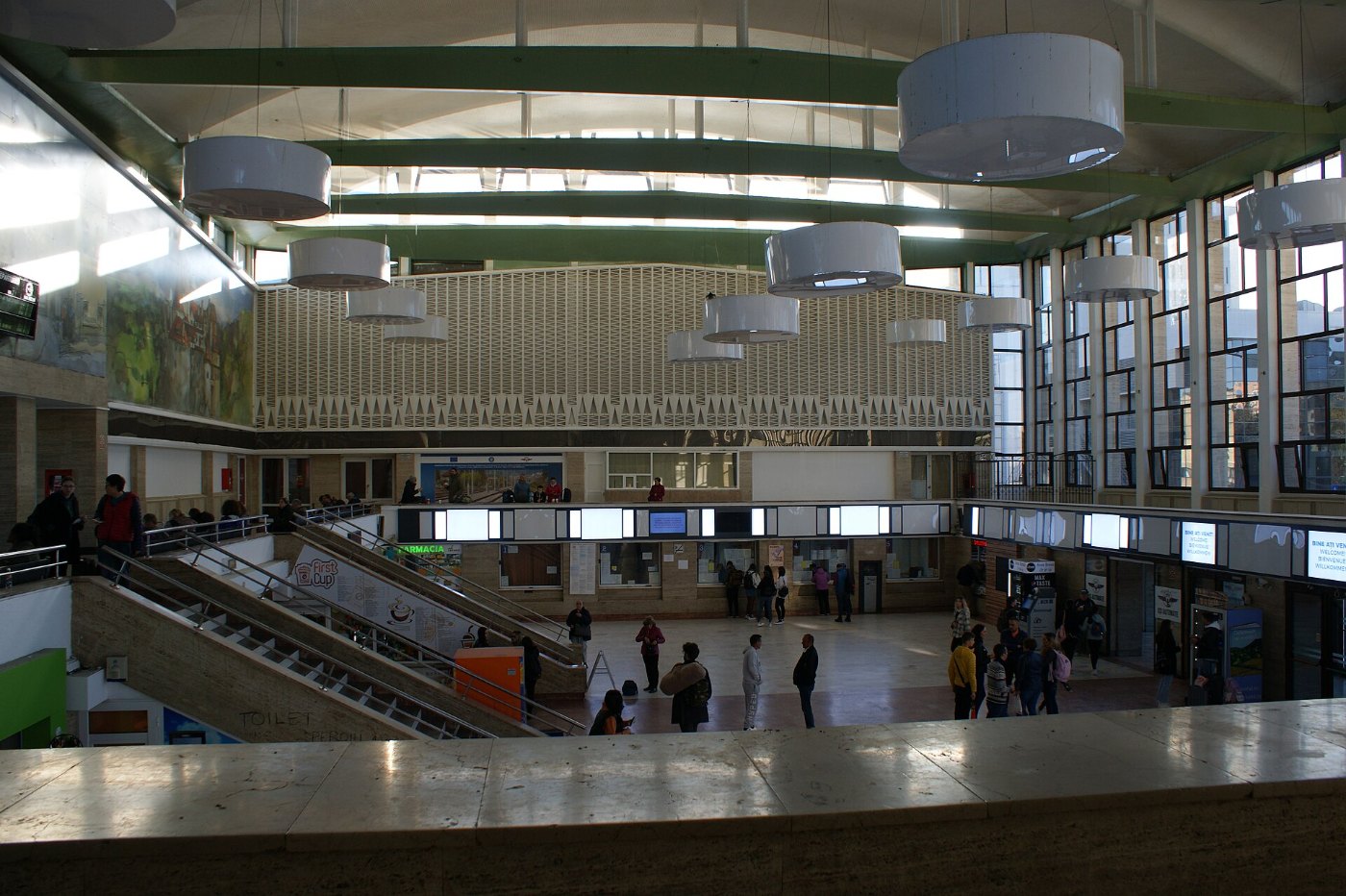Historische Bahnhofshalle in Brașov