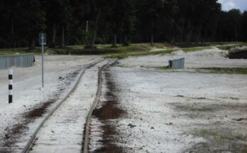 Schmalspurgleis einer Torfbahn