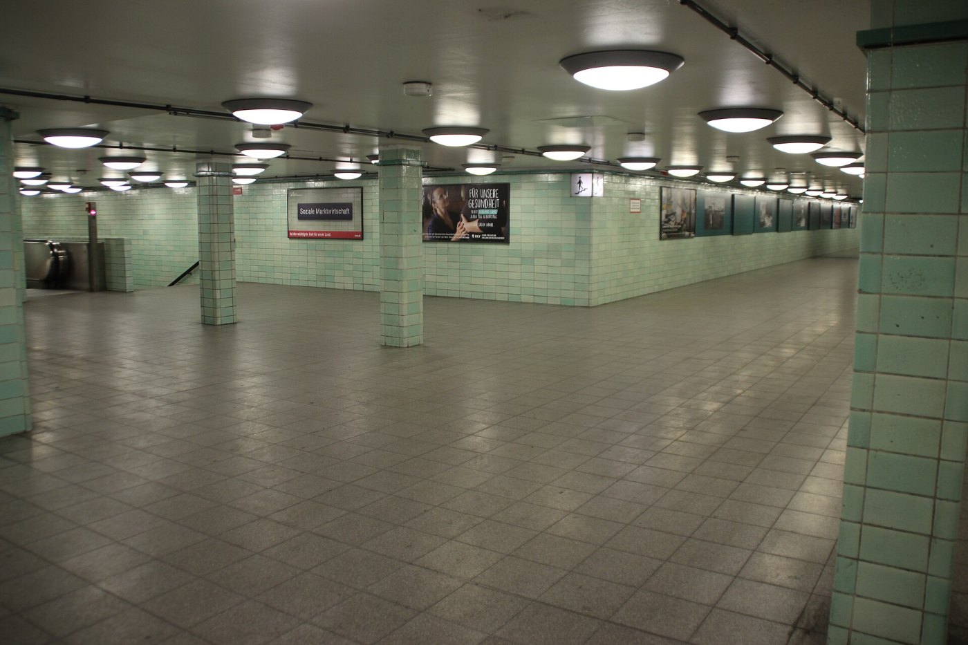 S-Bahnhof Brandenburger Tor, Zwischenebene