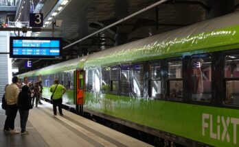 Flixtrain im Berliner Hauptbahnhof