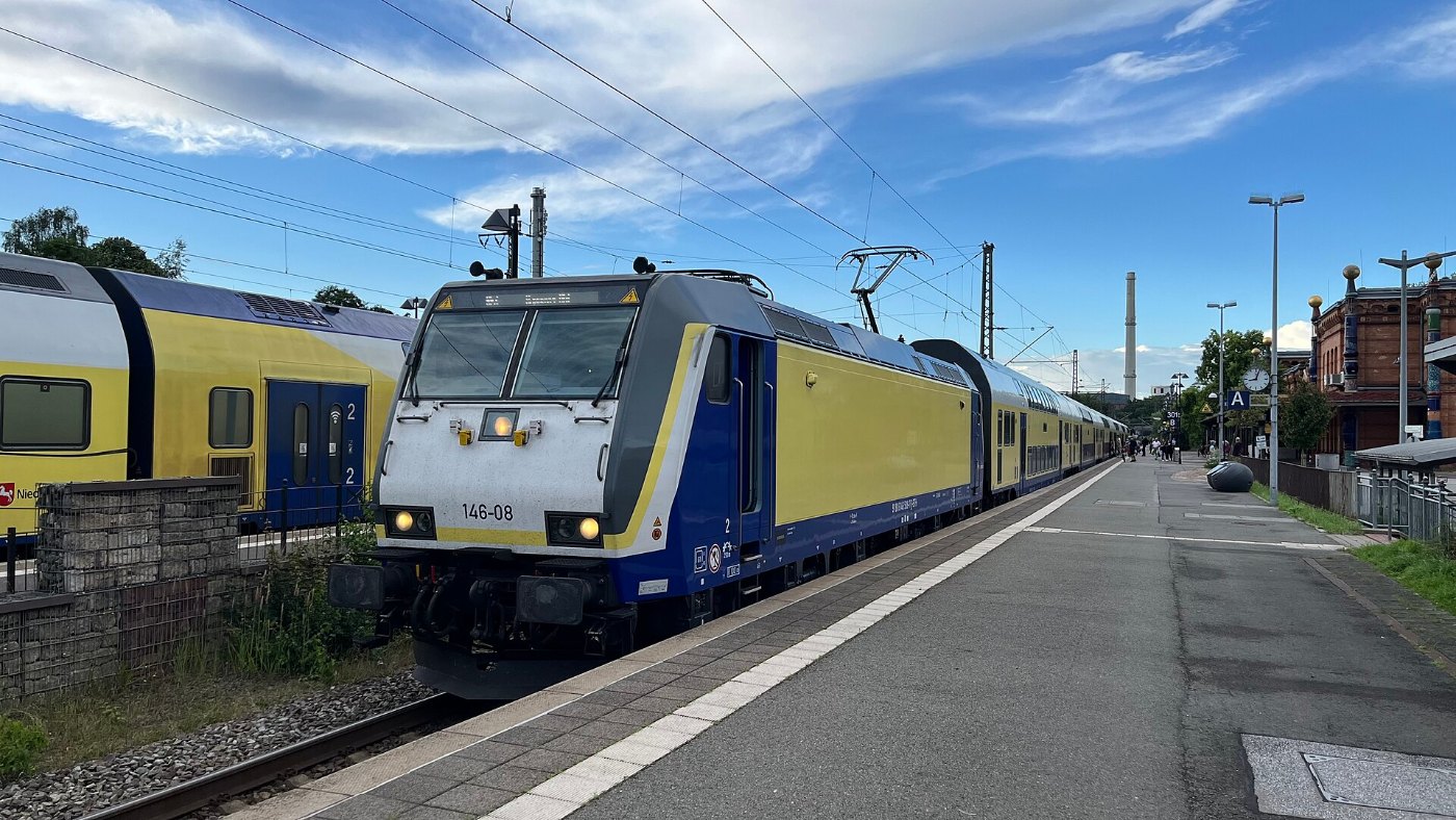 Metronom mit Baureihe 146 in Uelzen