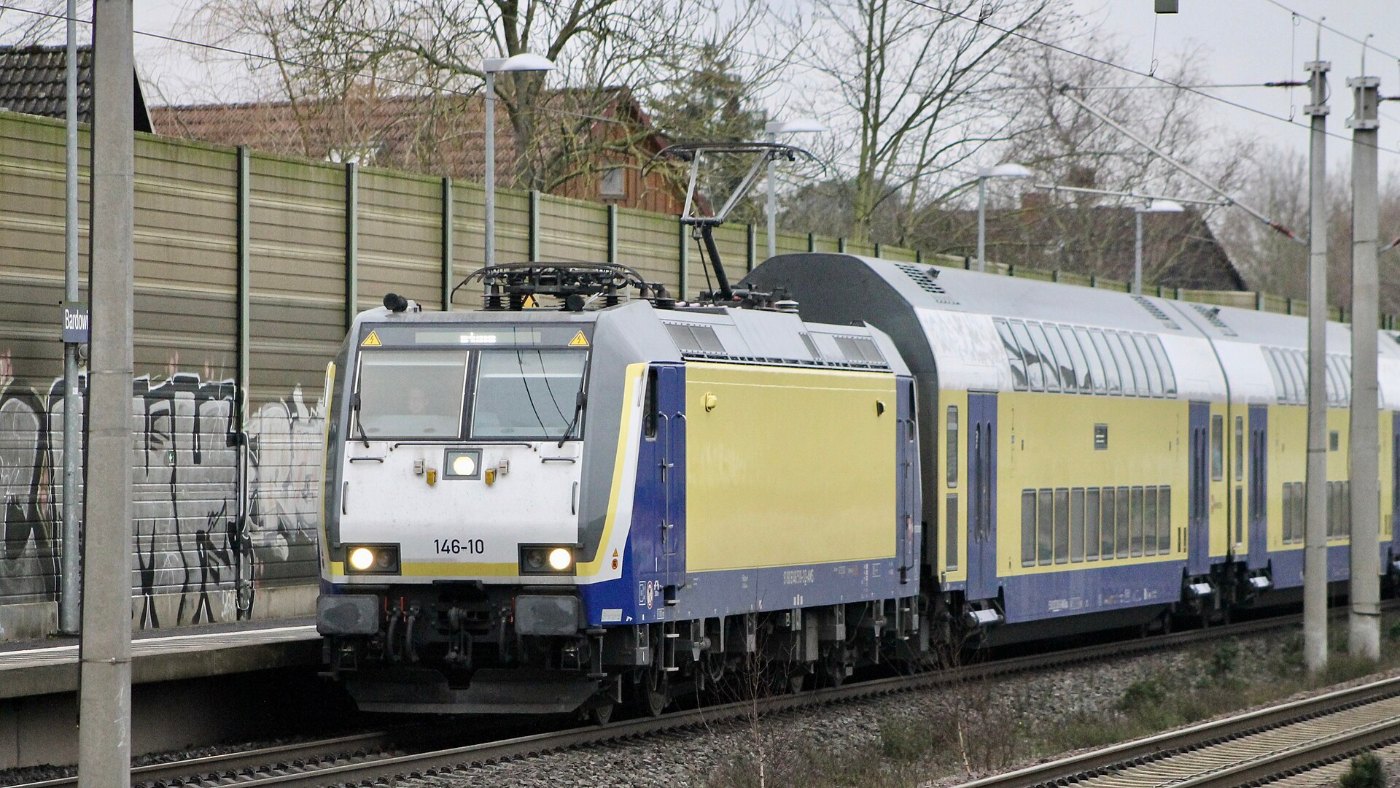 Metronom mit Baureihe 146 in Bardowick