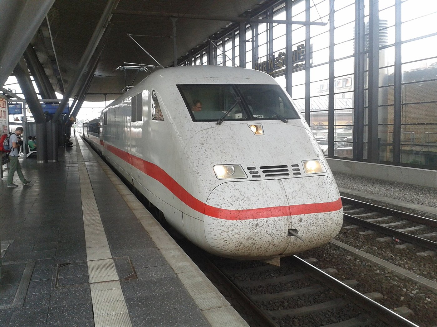 ICE im Erfurter Hauptbahnhof