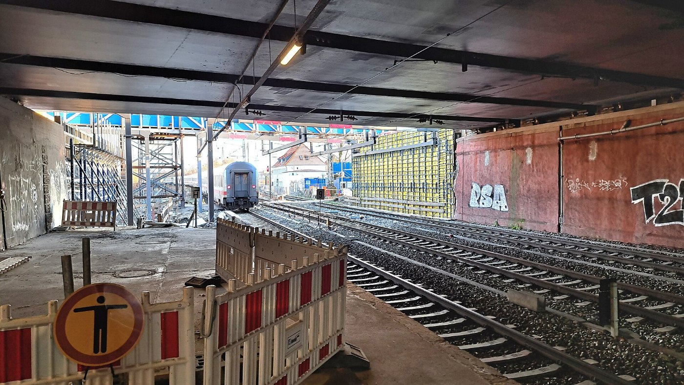 Intercity im Hauptbahnhof Osnabrück