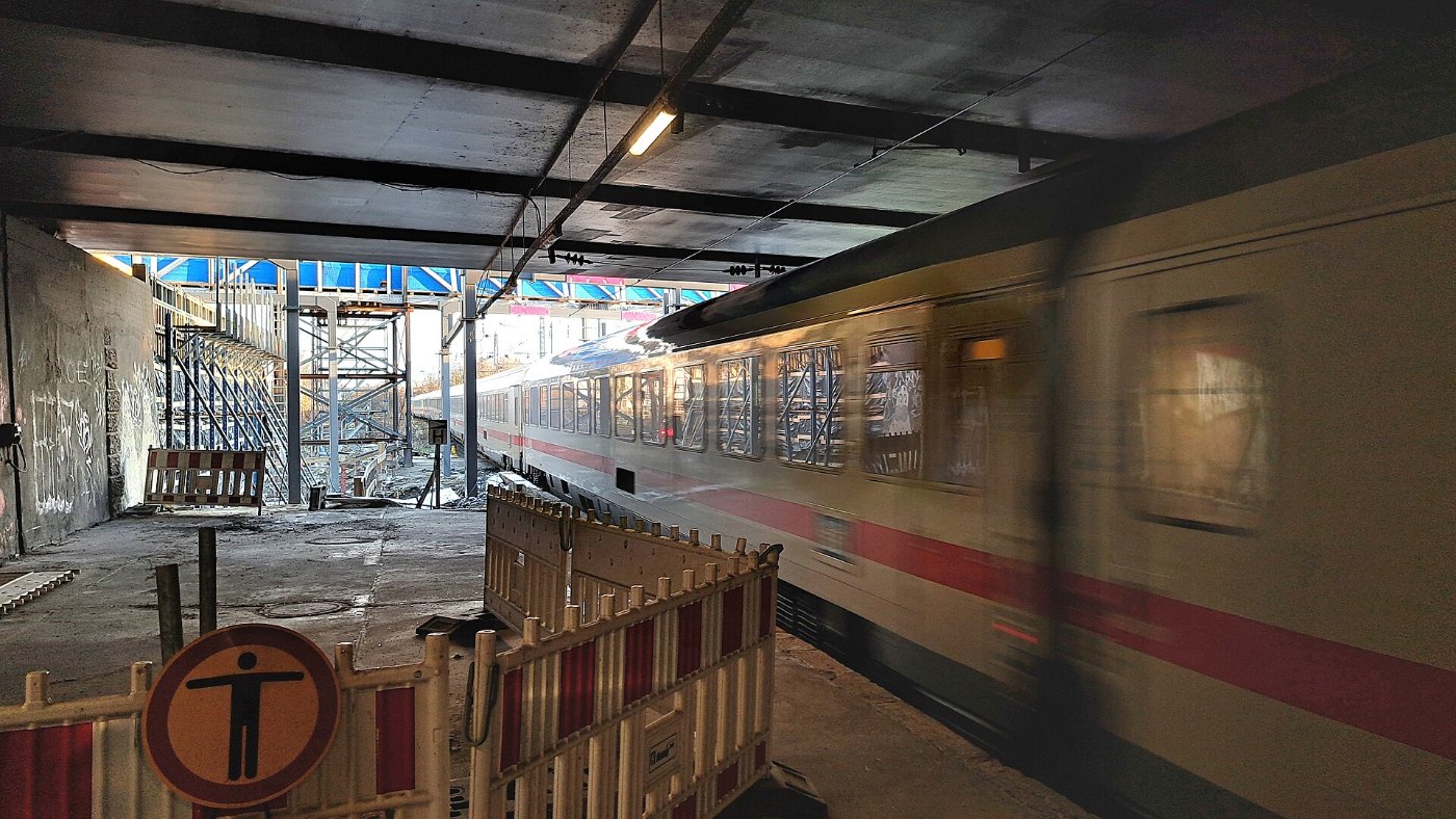 Intercity im Hauptbahnhof Osnabrück