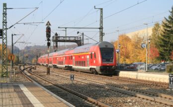 Regional-Express am Bahnhof Amstetten