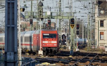 Baureihe 101 im Kölner Hauptbahnhof