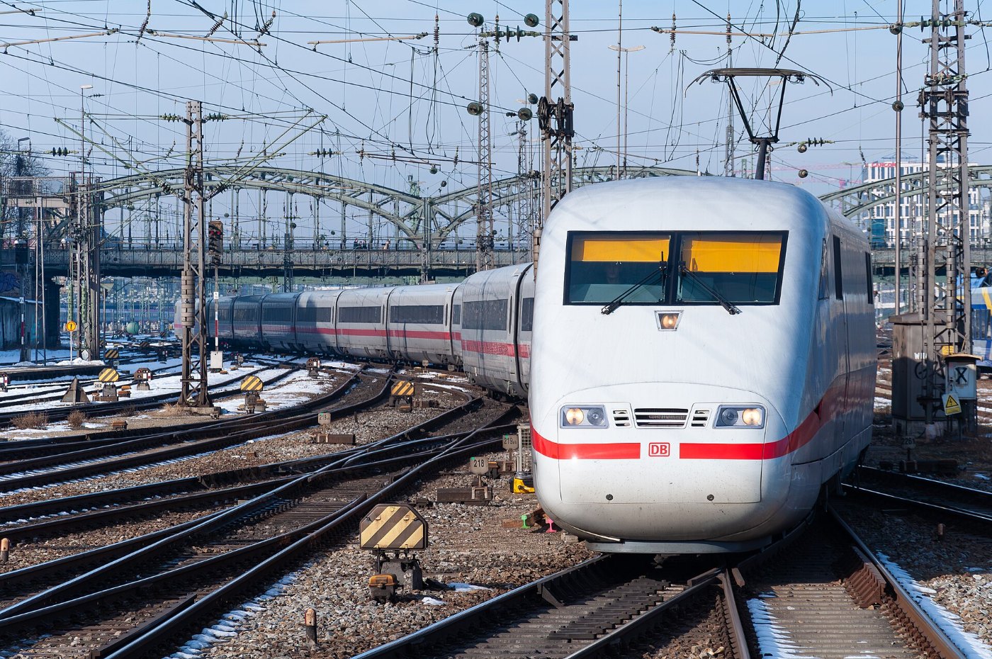 ICE 1 im Münchner Hauptbahnhof
