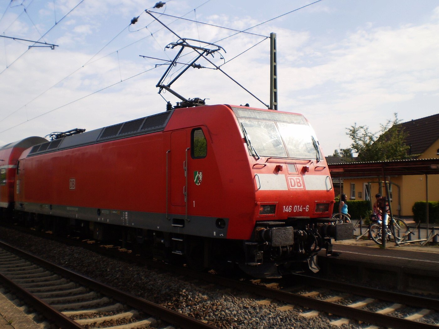 Baureihe 146 mit Doppelstockzug