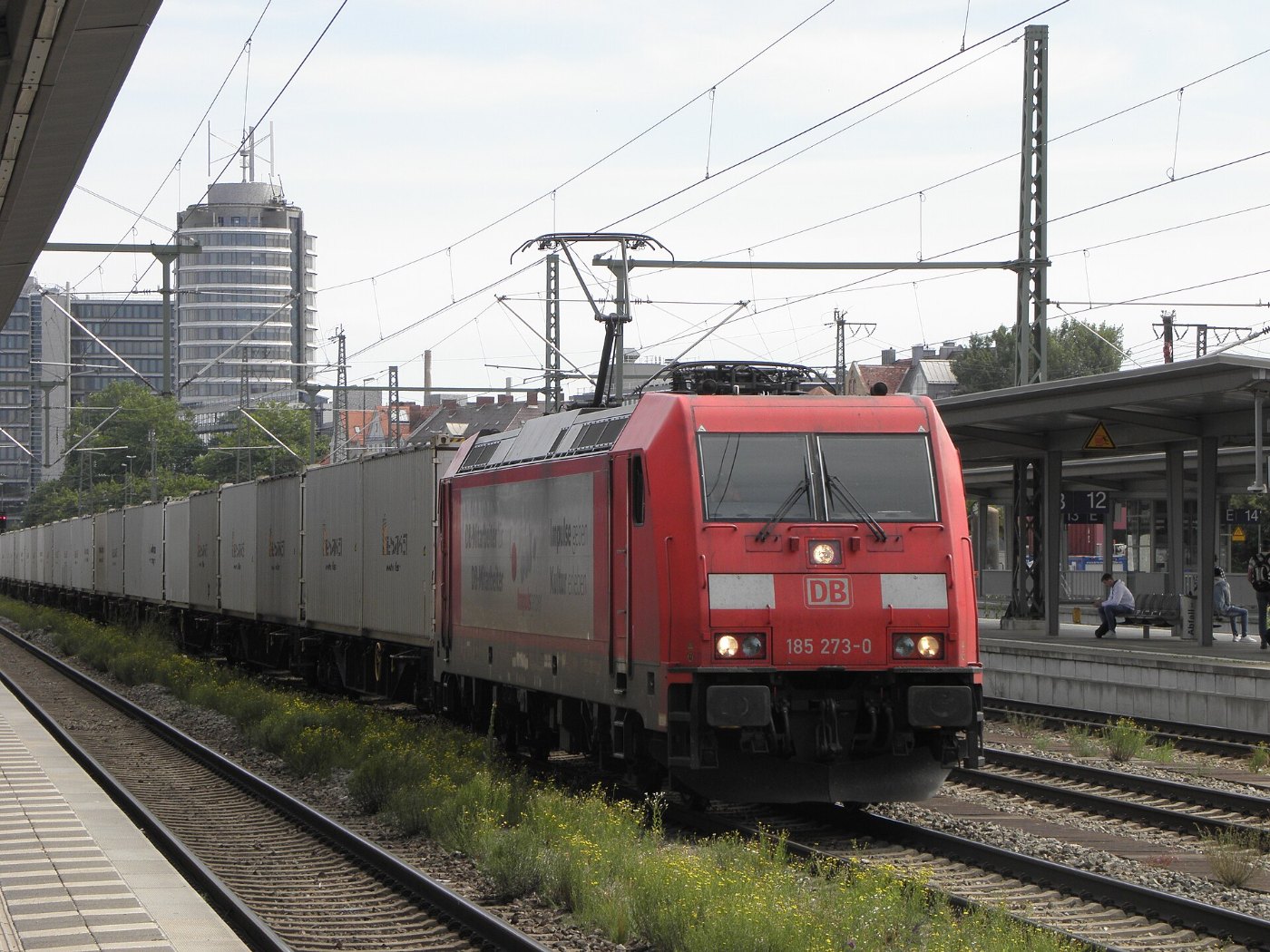 Baureihe 185 im Bahnhof München Ost