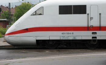 ICE-1-Triebkopf der Baureihe 401 in Offenburg