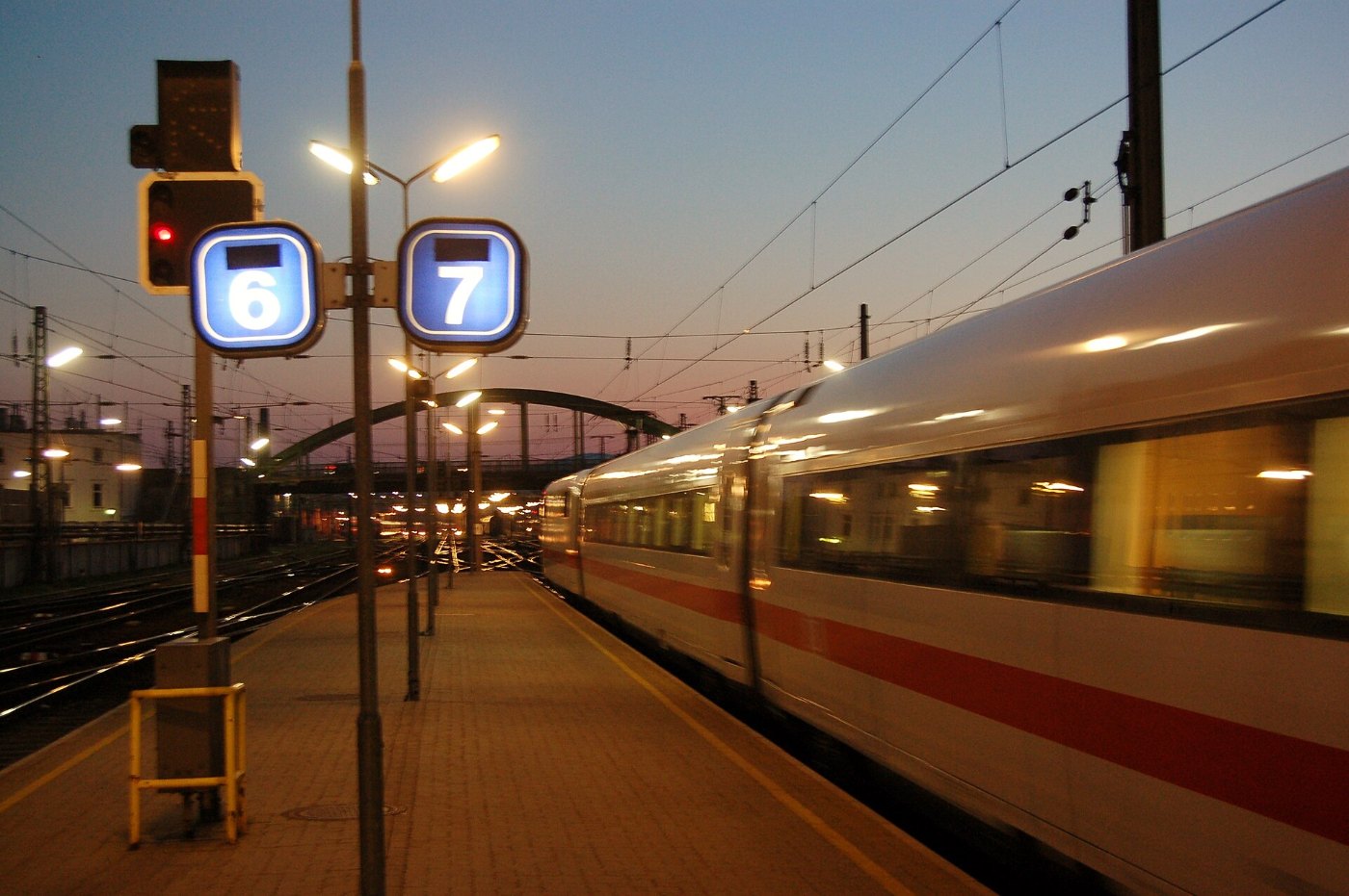 ICE 1 der Baureihe 401