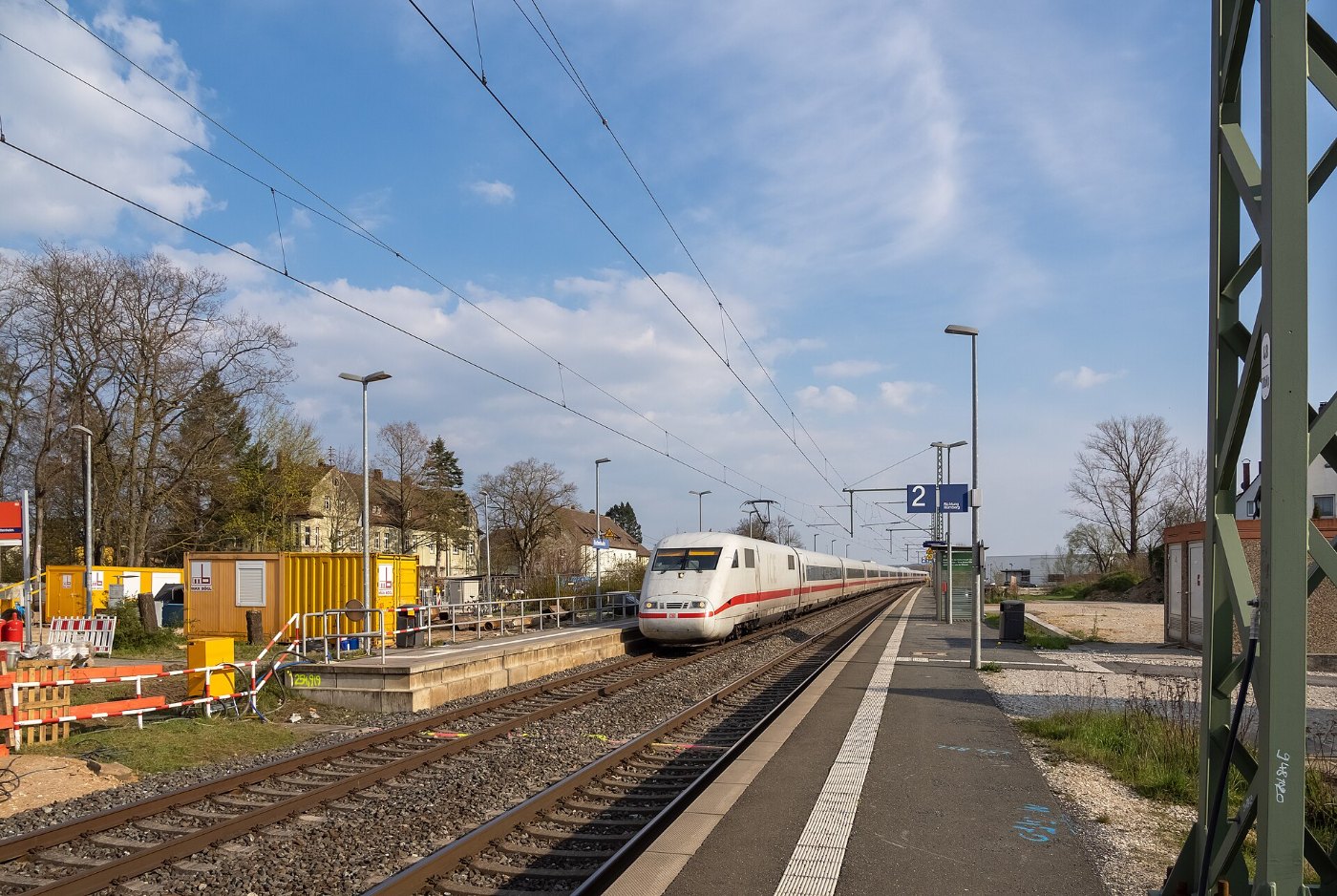 ICE 1 der Baureihe 401 bei Buttenheim