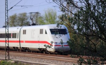 ICE 1 in Treuchtlingen