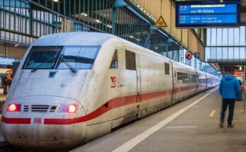ICE 1 im Stuttgarter Hauptbahnhof