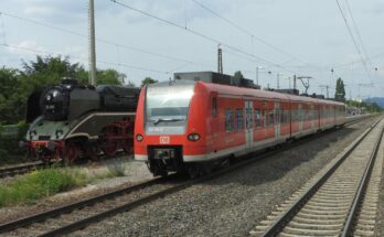 Triebwagen der Baureihe 425