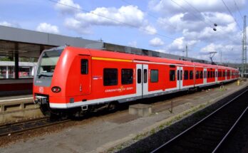Triebwagen der Baureihe 425