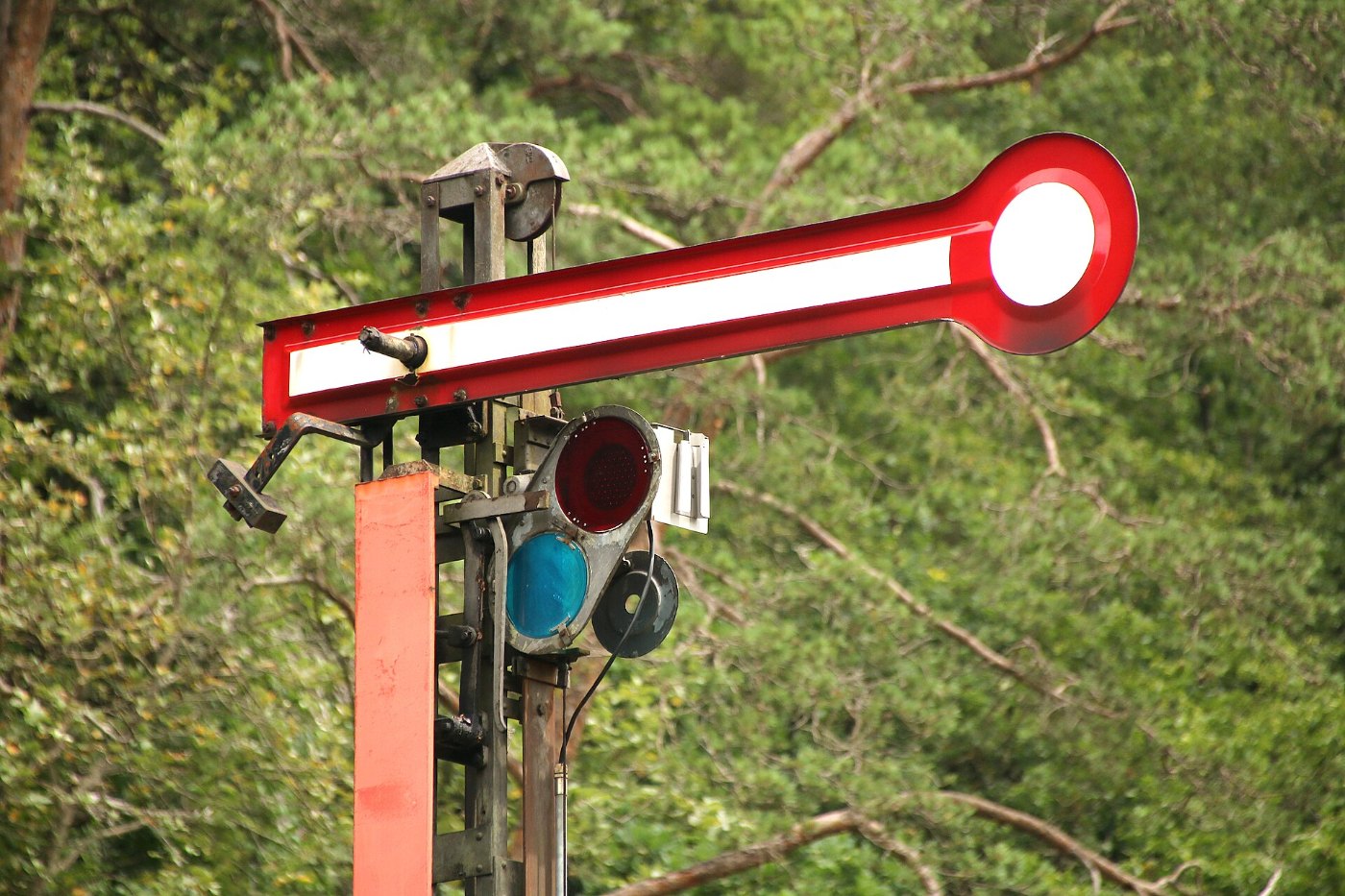 Signale an einer deutschen Bahnstrecke