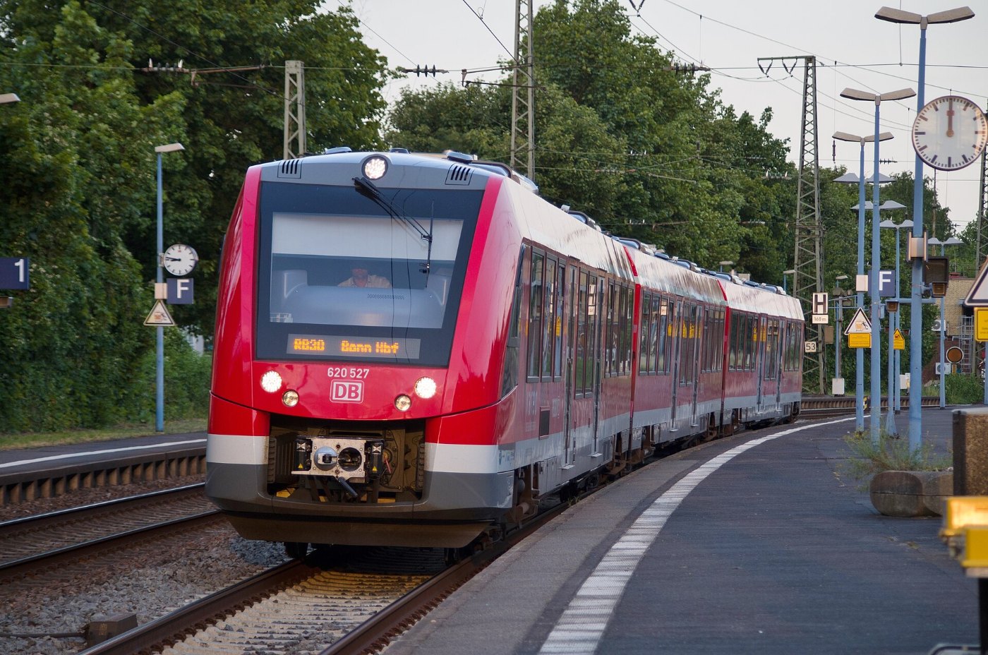 620 027 Arrives at Remagen 2015 07 09
