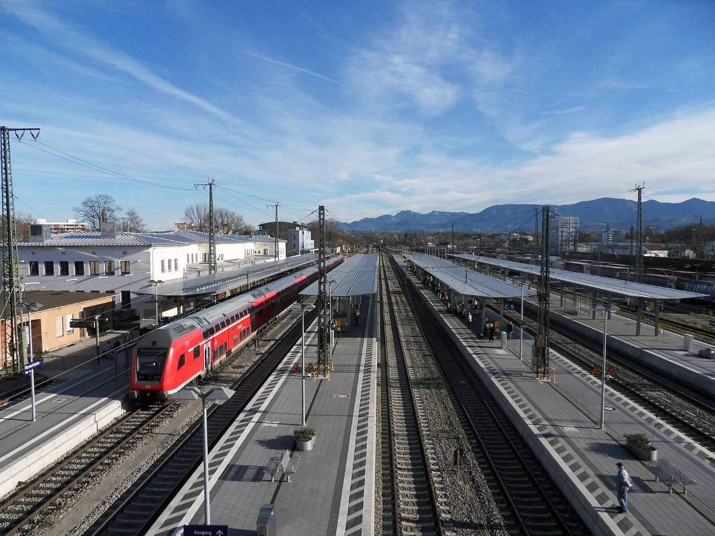 Trainstation Rosenheim 3