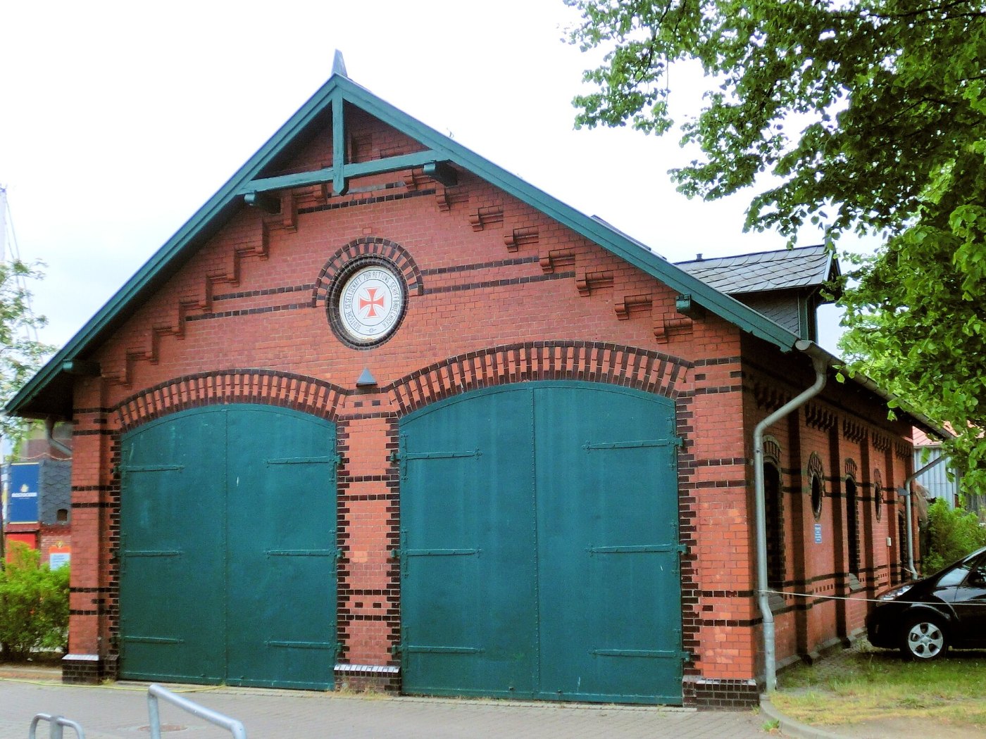 Rostock Warnemuende Am Bahnhof 1e 2011 05 17