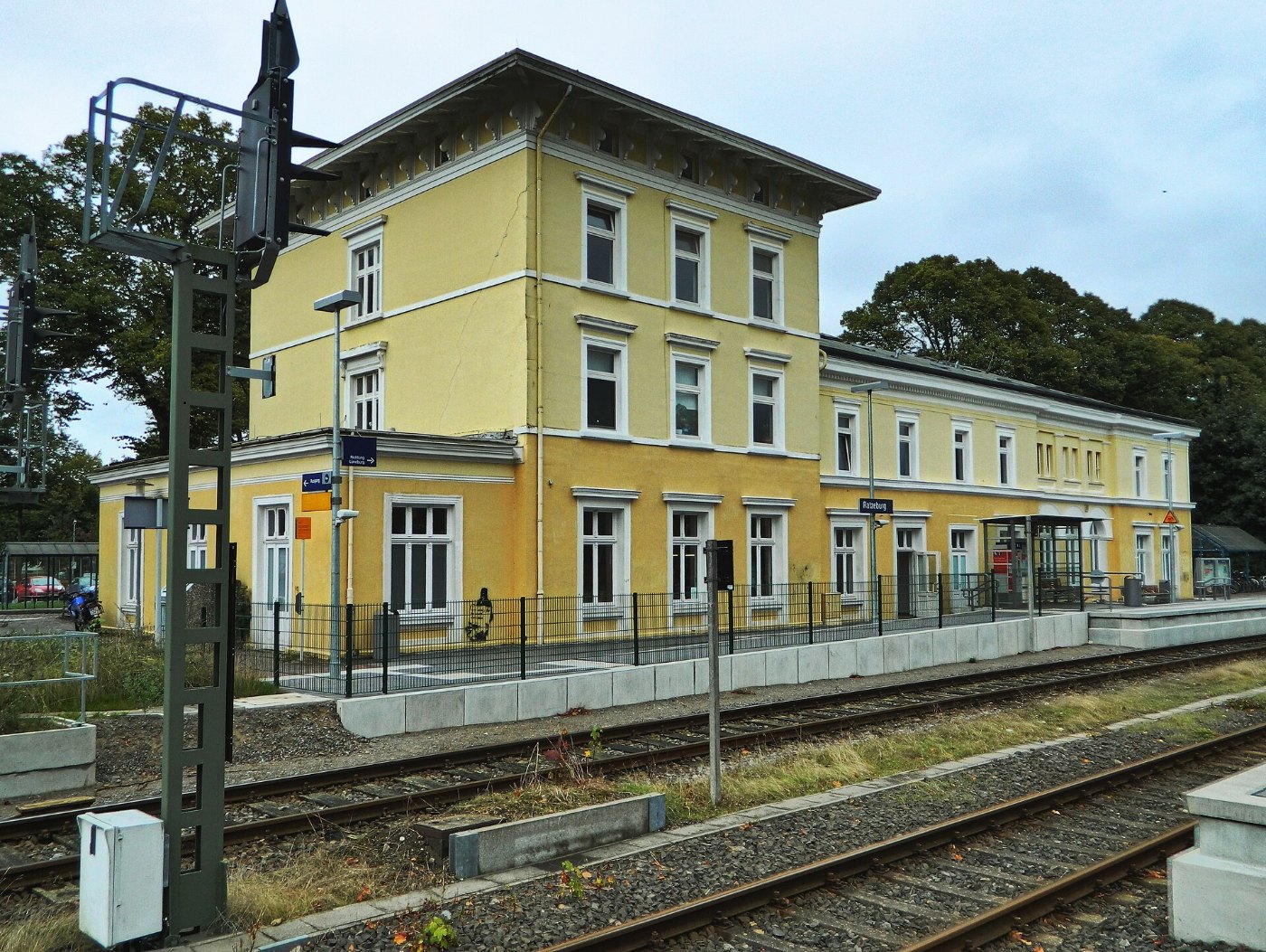 Bahnhof Ratzeburg (Gleisseite) panoramio