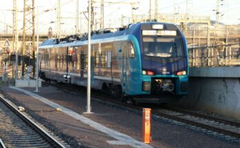 Nah sh Akku Flirt 526 005 Dresden Hauptbahnhof