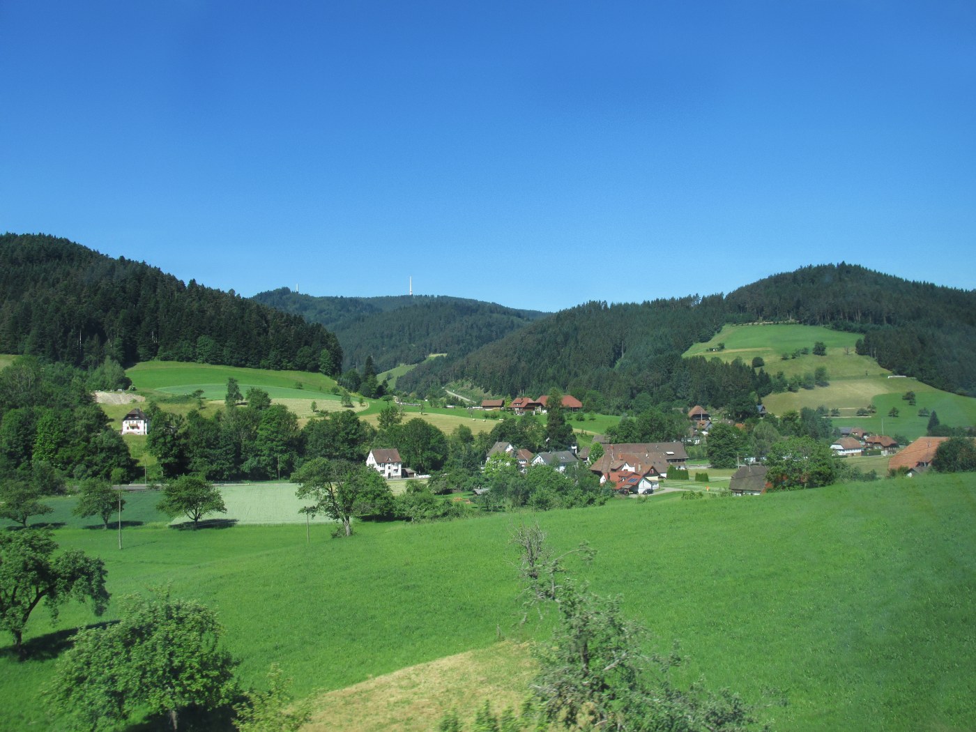 Die Schwarzwaldbahn bei Gutach im Kinzigtal