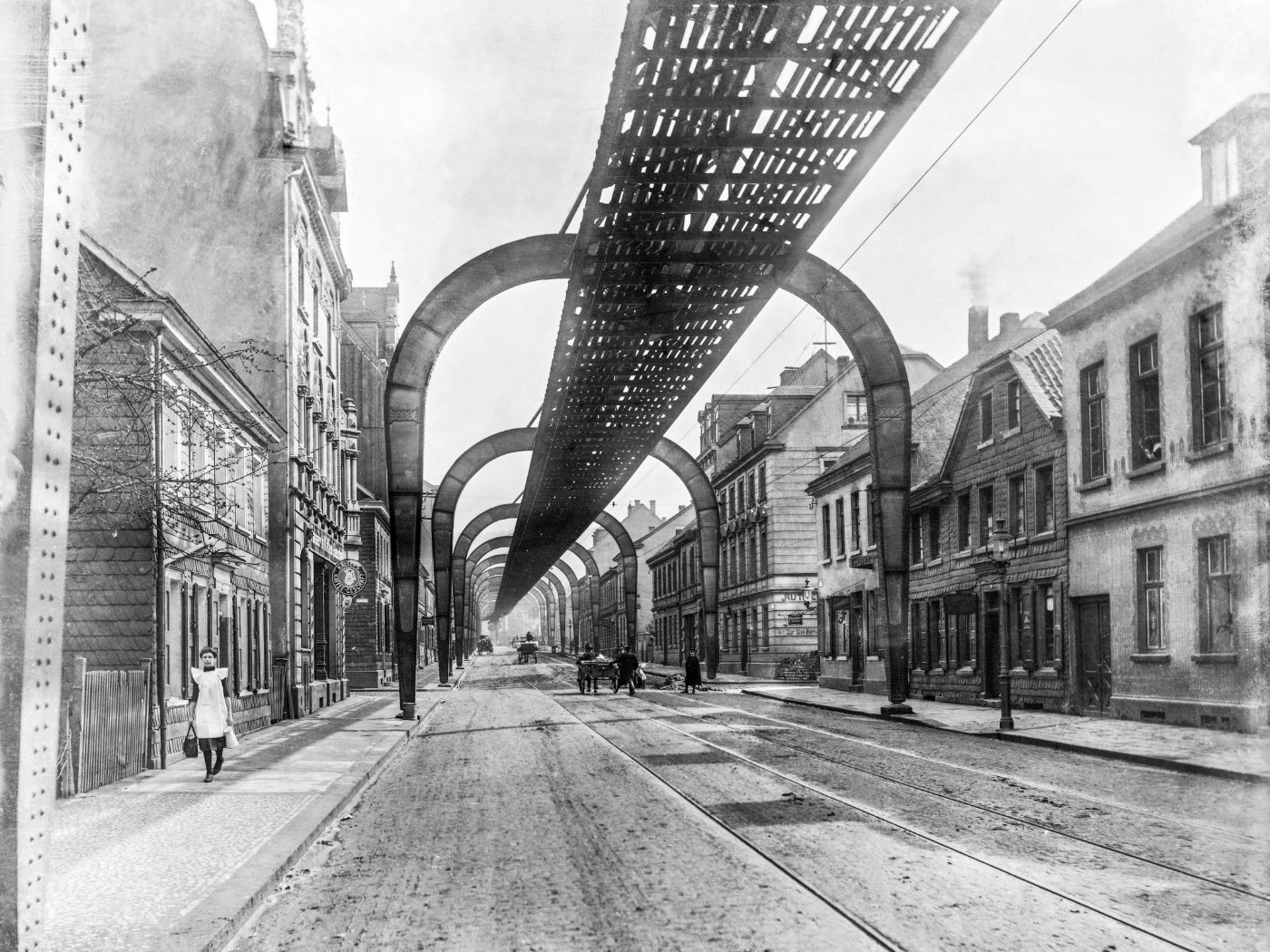 Historische Werksaufnahme der Wuppertaler Schwebebahn