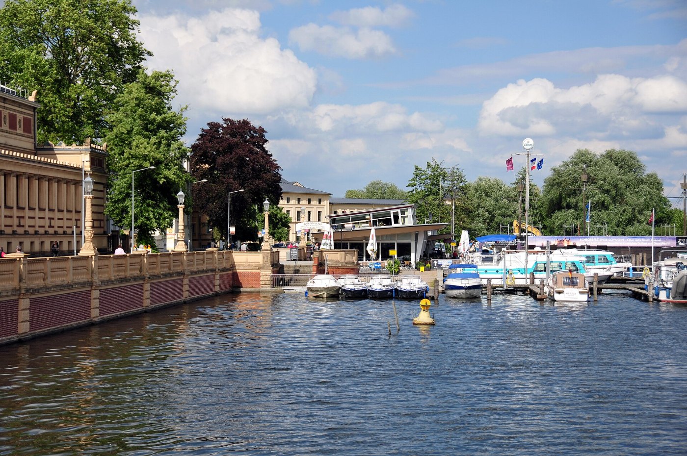 13 06 22 schwerin 50mm by RalfR 039